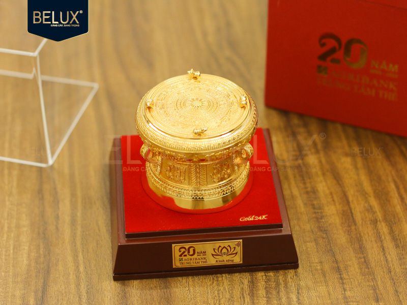 Lô 250 trống đồng D9 mạ vàng Agribank theo yêu cầu